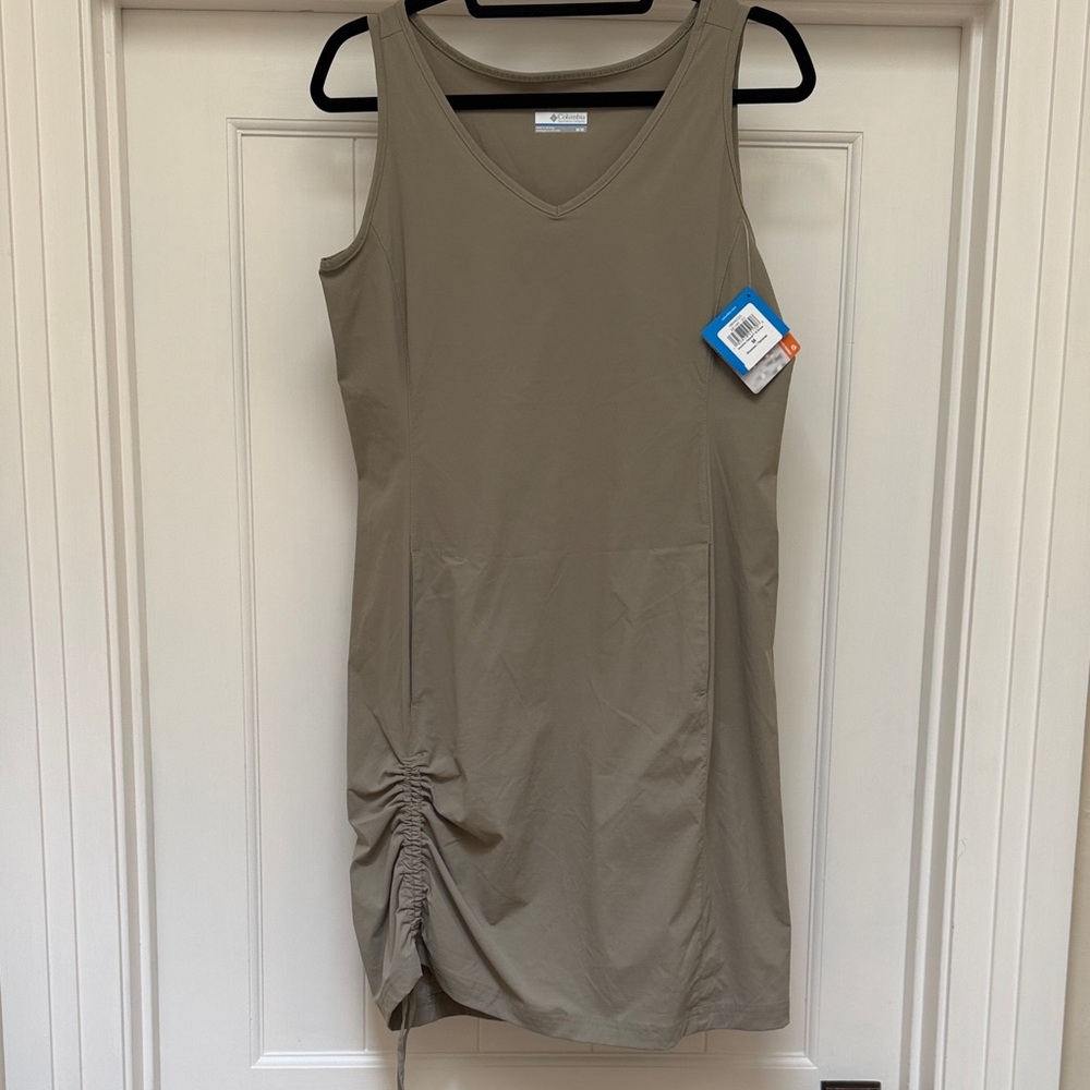 Columbia Tan Sleeveless Dress w/ Pockets